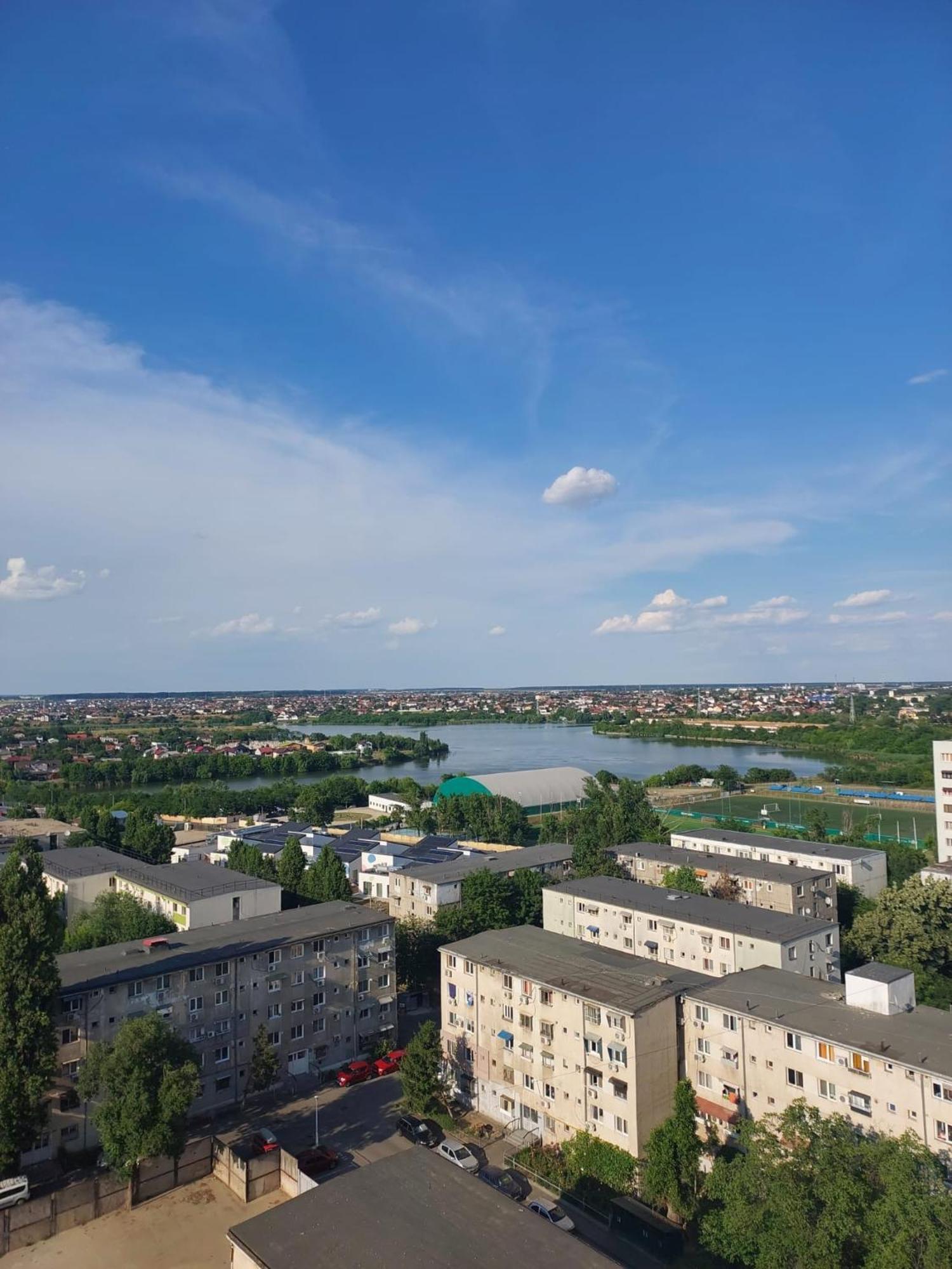 Panorama Mega Apartament Pantelimon Bucarest Extérieur photo