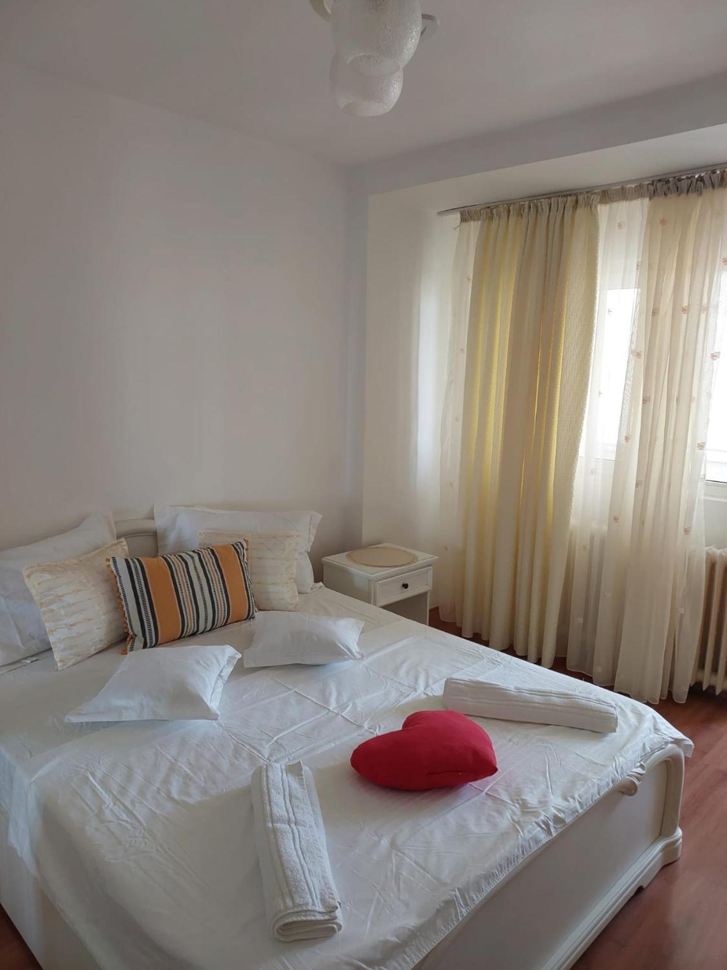 Panorama Mega Apartament Pantelimon Bucarest Extérieur photo